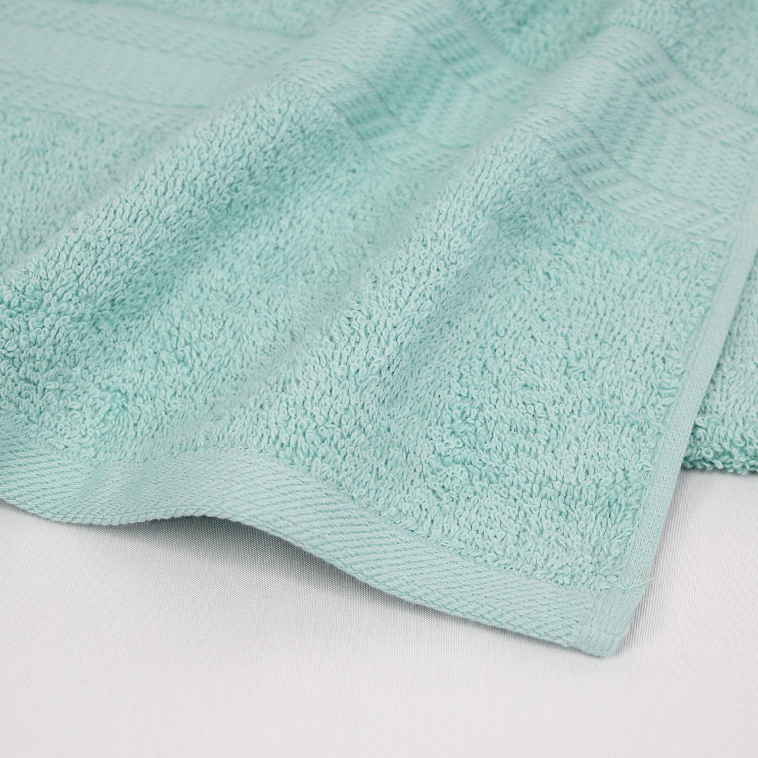 Closeup of 27x52 Aqua Bath Towel